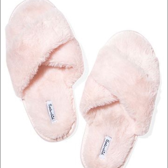 Splendid Faux Fur Slippers - Crystal Pink S/M - US 5-7.5 - Picture 2 of 2